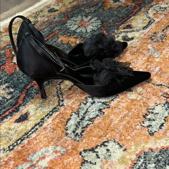 Wild Pair Black Floral Heels - Picture 6 of 9